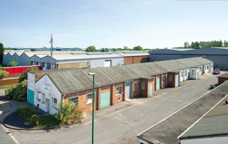 463 Woodham Rd, Newton Aycliffe for lease - Primary Photo - Image 1 of 4