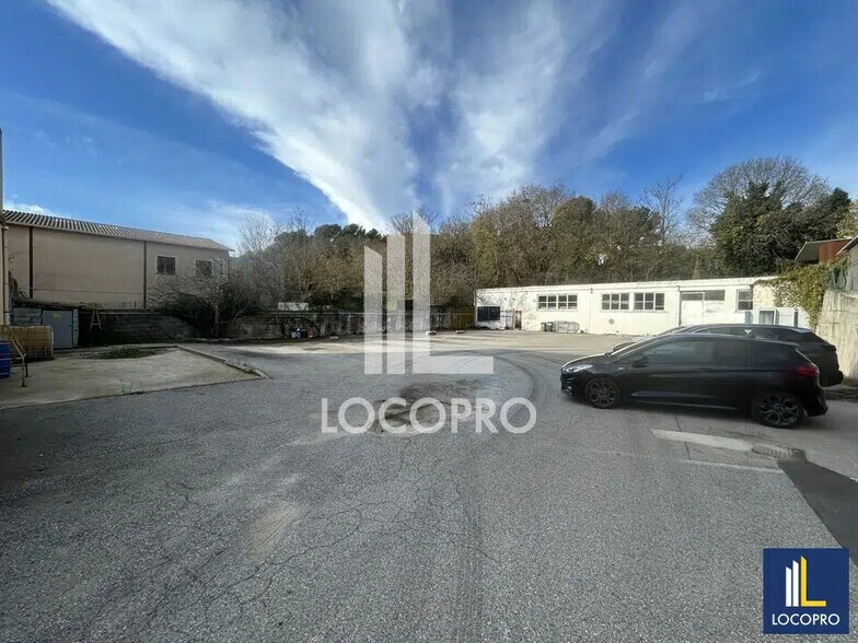 Flex in Mougins for lease - Building Photo - Image 2 of 2