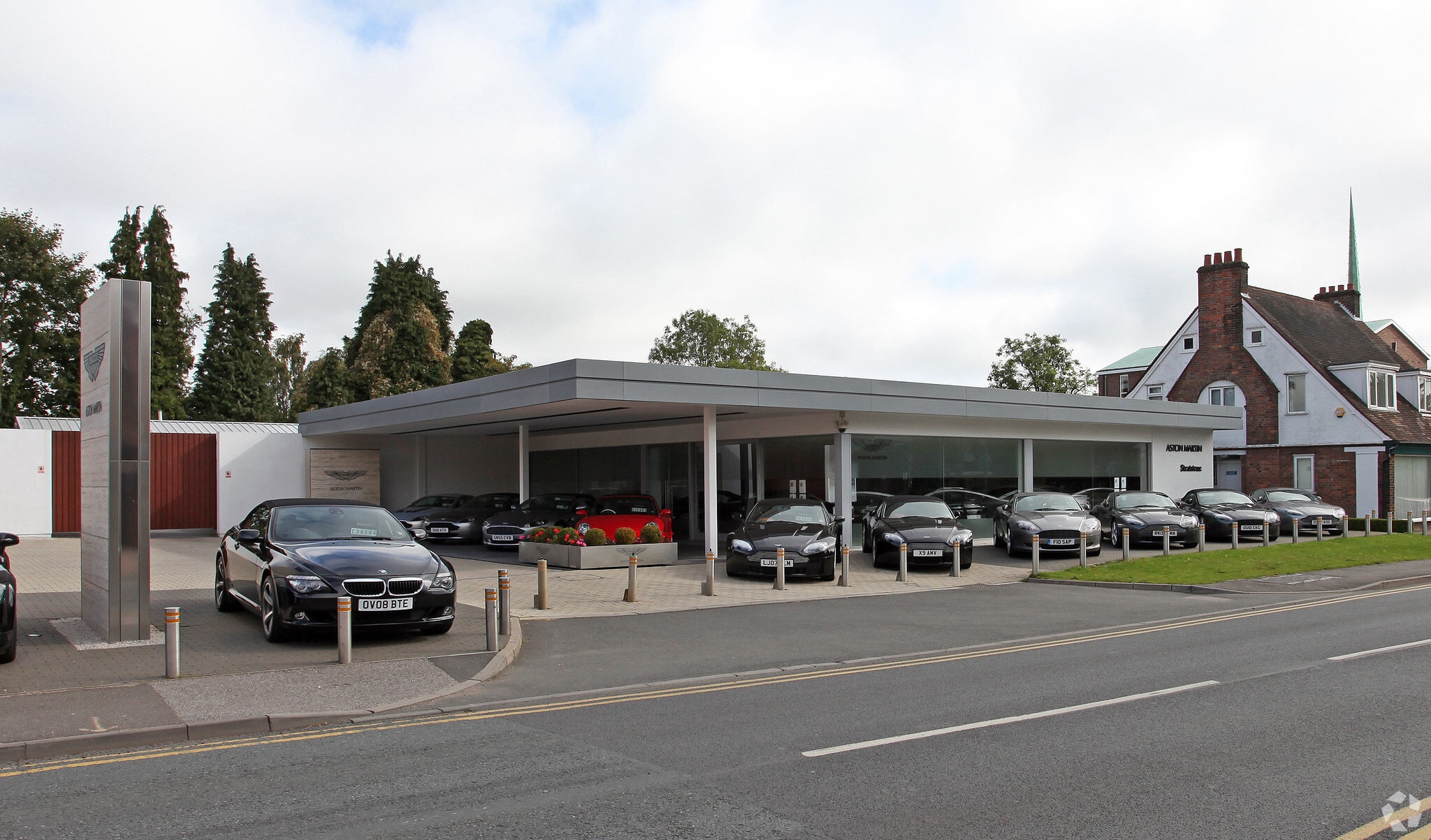 44 Woodside Rd, Amersham for sale Primary Photo- Image 1 of 1