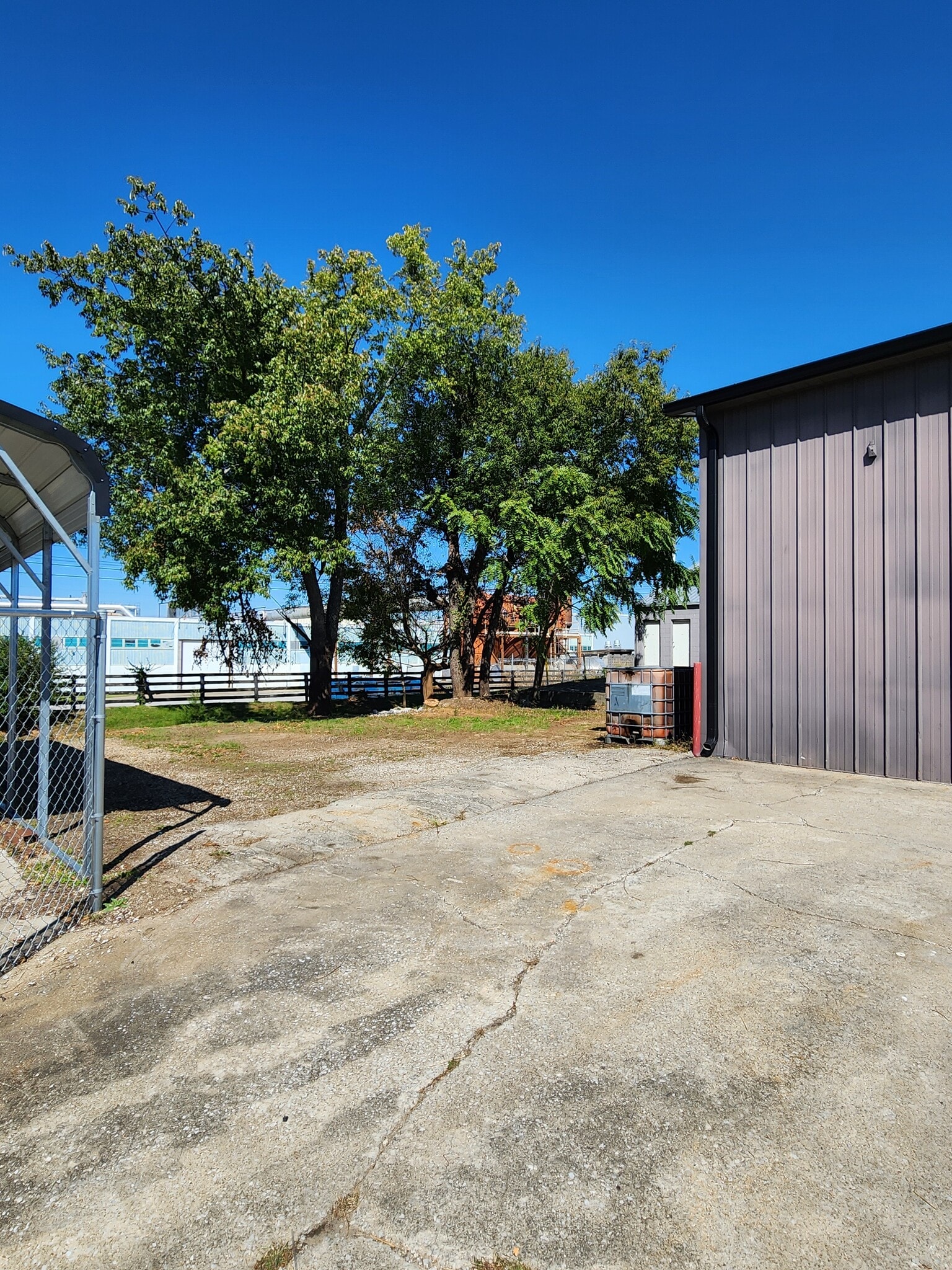 111 Crossfield Dr, Versailles, KY for lease Building Photo- Image 1 of 18