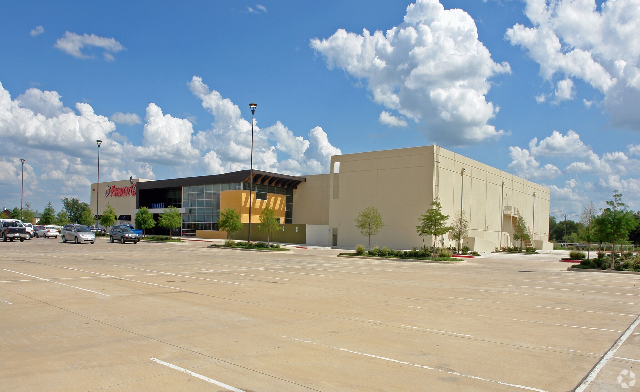 1581 SW Wilshire Blvd, Burleson, TX for sale Primary Photo- Image 1 of 1