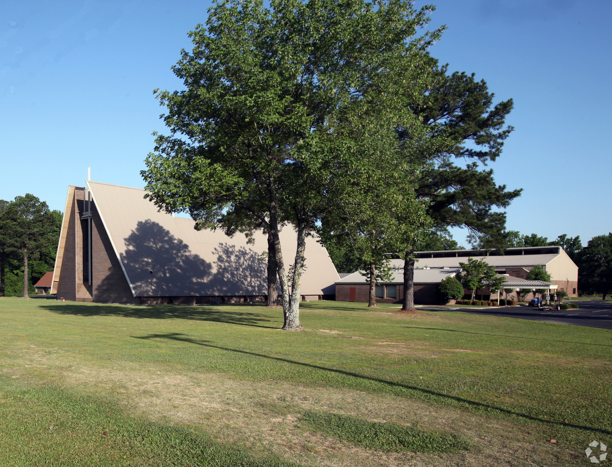 10710 I-30, Little Rock, AR for sale Primary Photo- Image 1 of 1