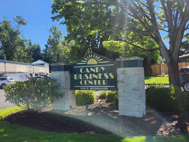 300 S Redwood St, Canby, OR for lease - Building Photo - Image 3 of 7