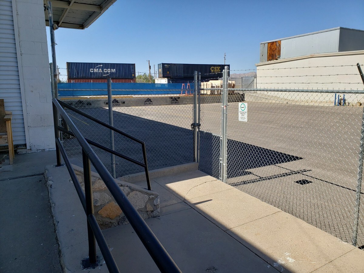 3230 Durazno St, El Paso, TX 79905