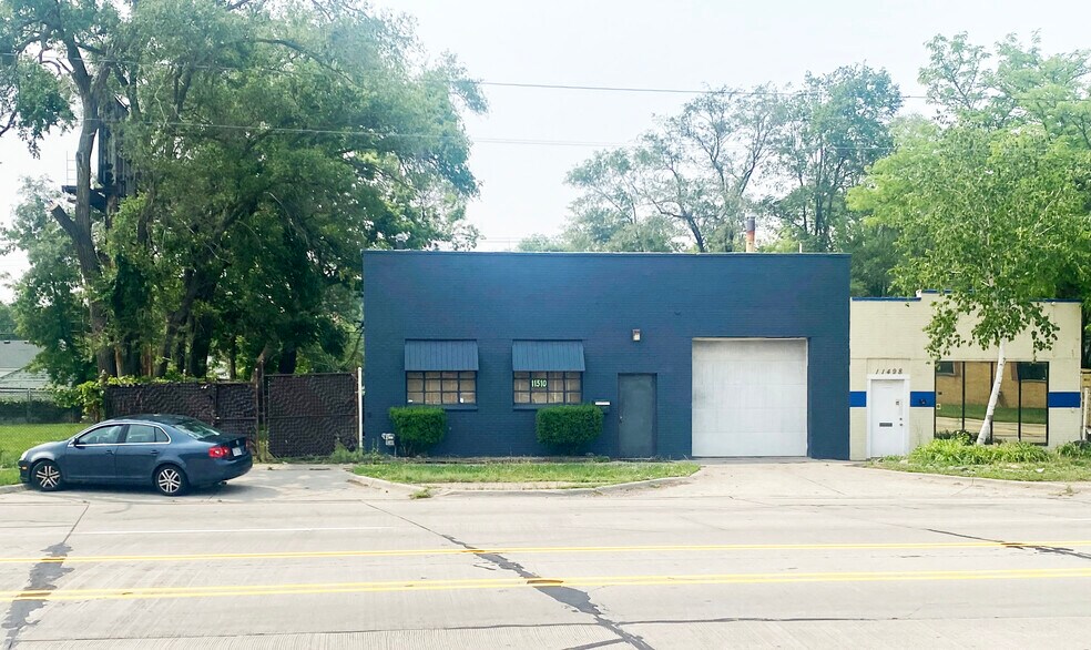 11510 E 9 Mile Rd, Warren, MI 48089