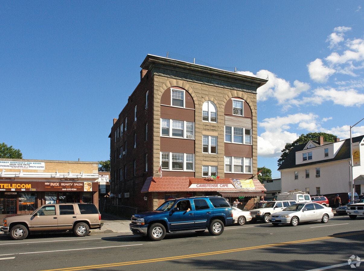 48 New Park Ave, Hartford, CT 06106