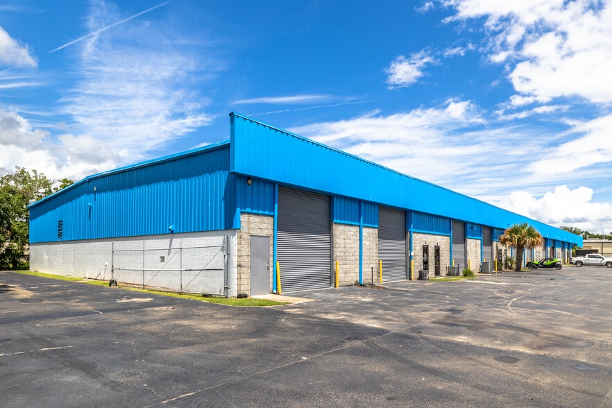 300 Northstar Ct, Sanford FL - Warehouse