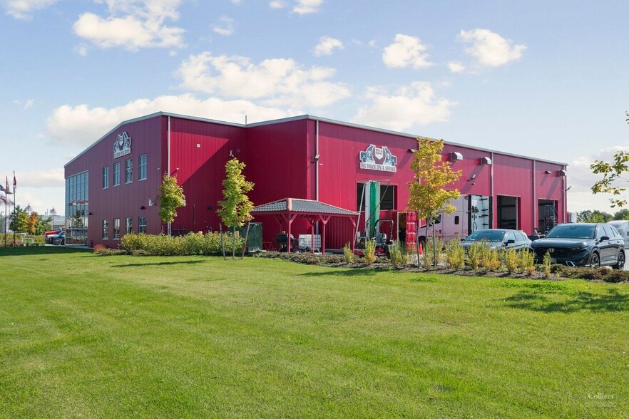 8530 Chudleigh Way, Milton, ON for sale - Building Photo - Image 2 of 7