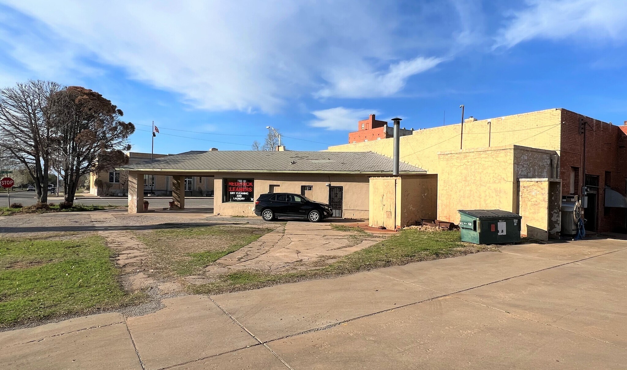 123 E Grand Ave, Frederick, OK 73542 Frederick Cleaners