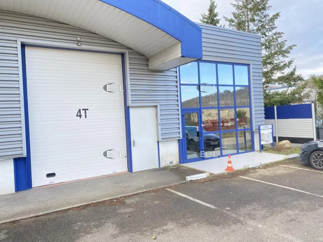Flex in Saint-Genis-Laval for lease Building Photo- Image 1 of 8