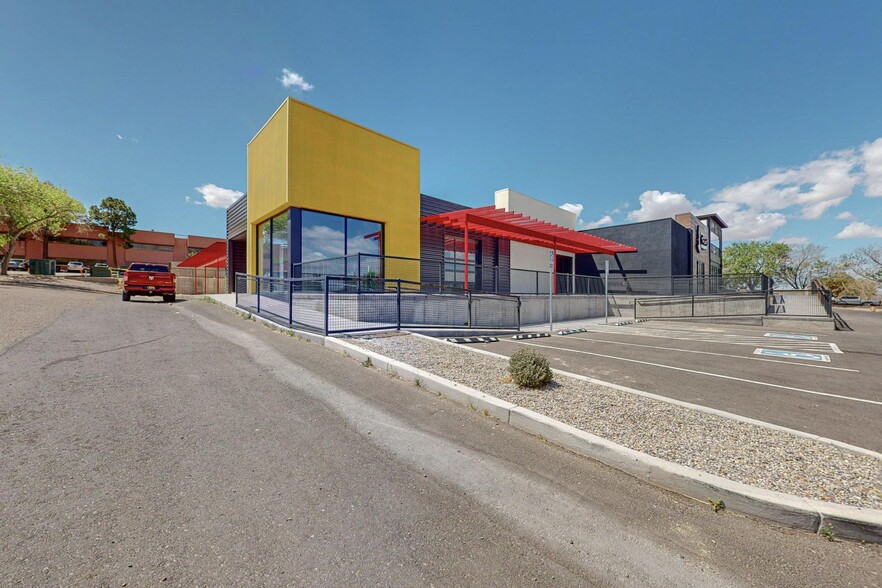 2500 Yale Blvd SE, Albuquerque, NM for lease - Building Photo - Image 2 of 19