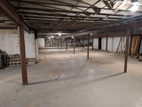 2201-2209 N Dr. Martin Luther King Jr Dr, Milwaukee, WI for lease Building Photo- Image 1 of 2