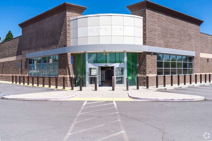 1615 Main St, Susanville, CA for lease - Building Photo - Image 2 of 24