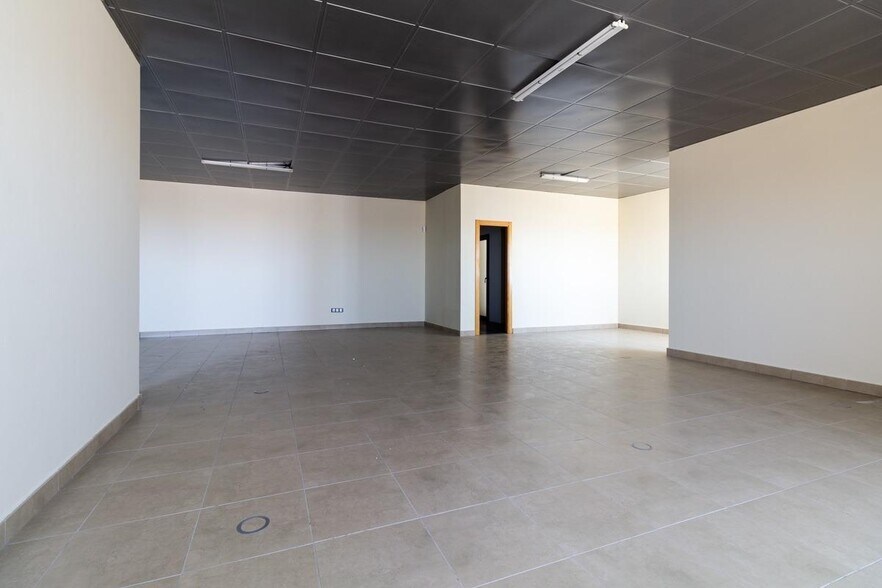 Office in El Ejido, Almería for sale - Building Photo - Image 3 of 19