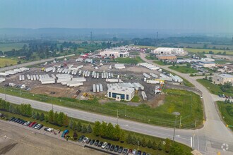 2 Mansewood Crt, Halton Hills, ON - AERIAL  map view