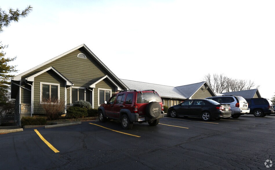 1050-1068 N University Blvd, Middletown, OH for sale - Building Photo - Image 3 of 24