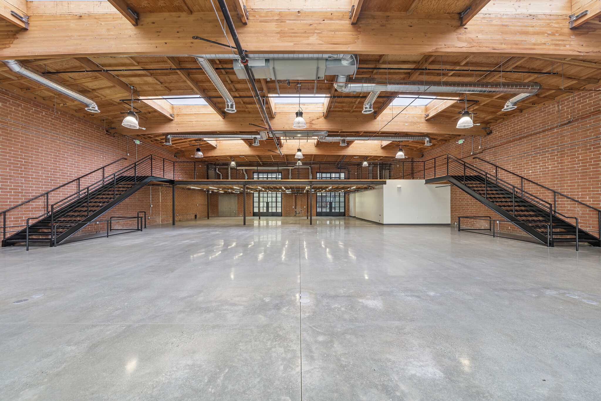 2216 Federal Ave, Los Angeles, CA for lease Interior Photo- Image 1 of 9