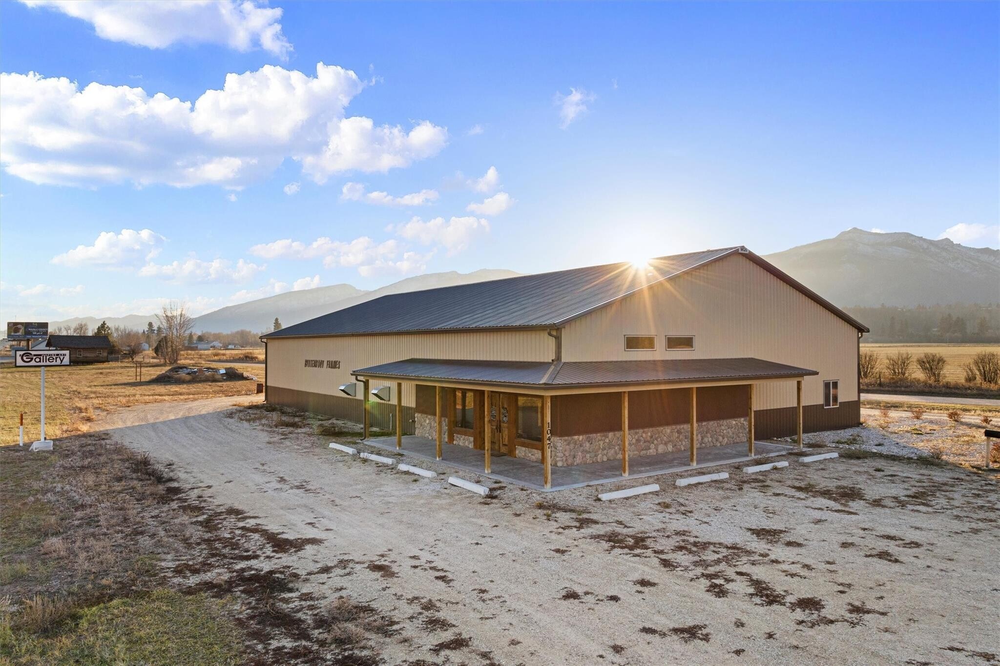 1047 US Highway 93 N, Victor, MT for sale Building Photo- Image 1 of 1