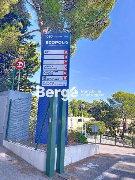 Office in Valbonne for lease - Building Photo - Image 2 of 7