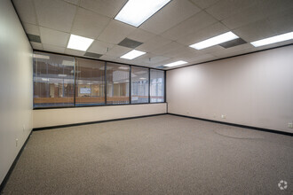 10700 Richmond Ave, Houston, TX for lease Interior Photo- Image 2 of 3