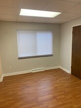 814 E 185th St, Cleveland, OH for lease Interior Photo- Image 1 of 7