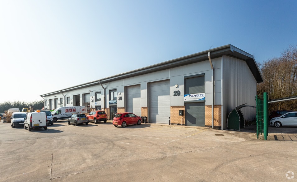 Makerfield Way, Wigan for sale - Primary Photo - Image 1 of 1