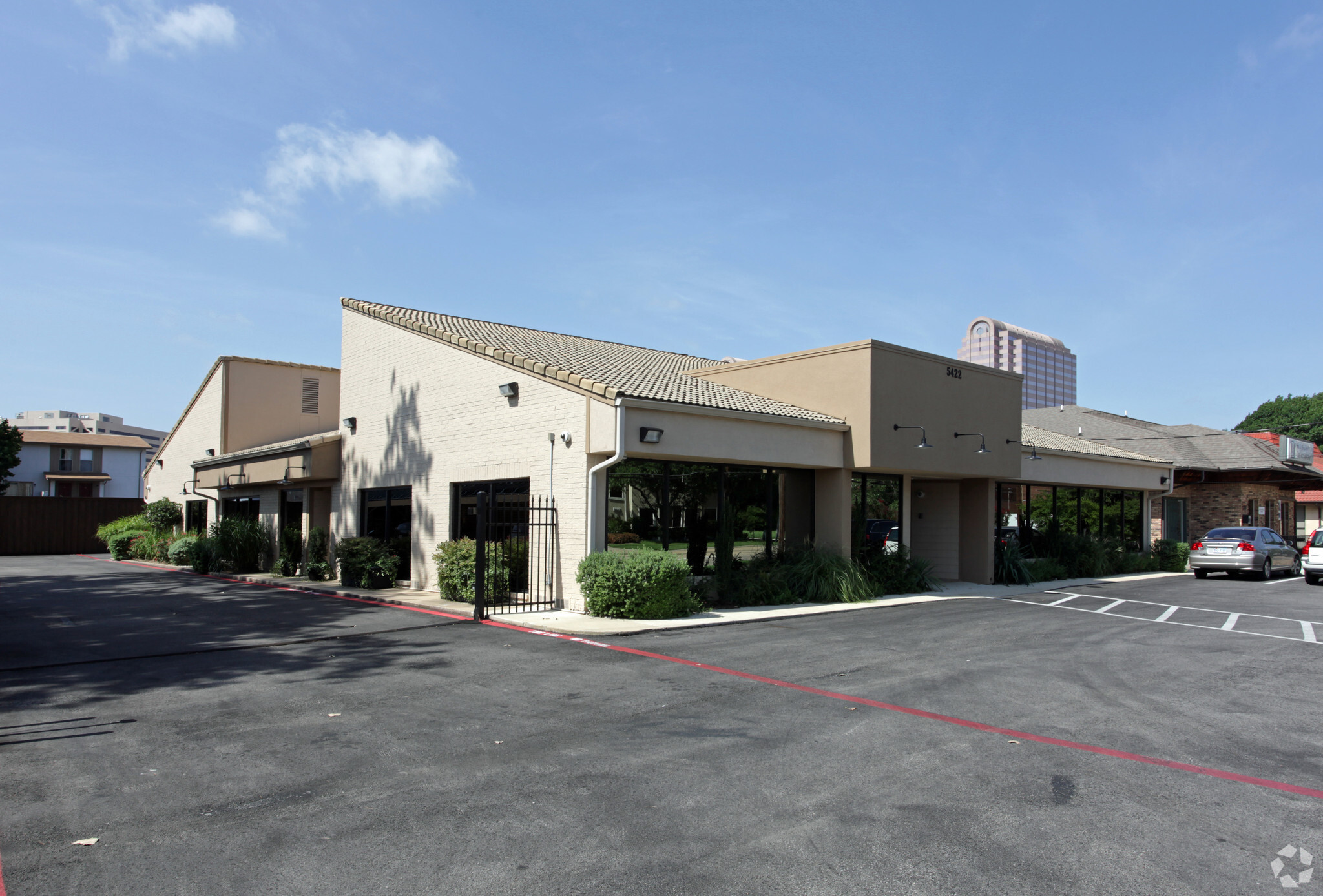 5422 Alpha Rd, Dallas, TX for lease Building Photo- Image 1 of 26