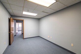 505 King St, La Crosse, WI for lease Interior Photo- Image 2 of 9