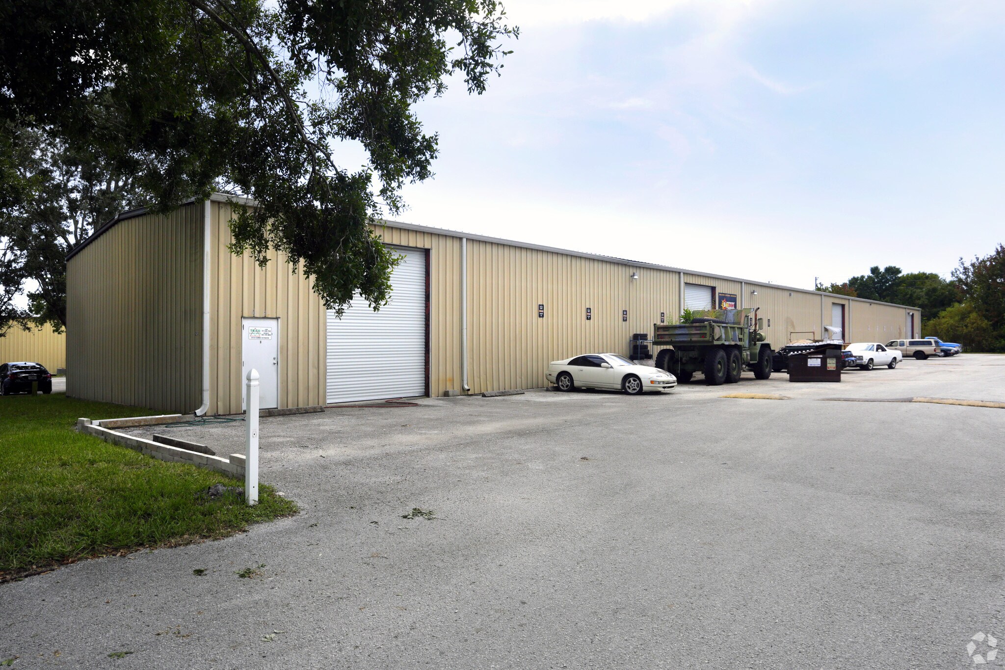 2120 34th Way N, Largo, FL for sale Primary Photo- Image 1 of 1