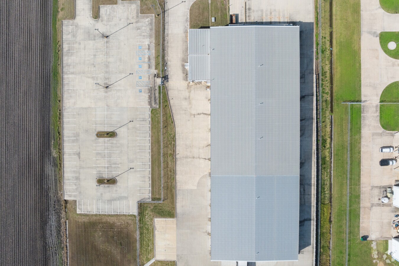 6509 N Lone Tree Rd, Victoria, TX 77905 Former FedEx Ground Facility