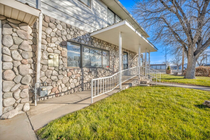 2 Newcombe Ave, Yerington, NV for sale - Building Photo - Image 3 of 31