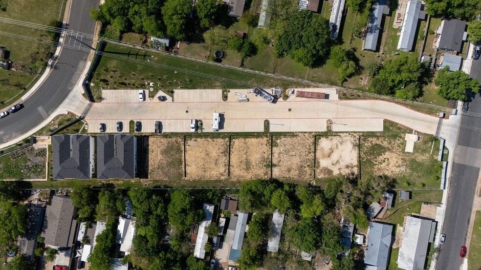 6820 Blue Dawn Trl, Austin, TX for sale - Building Photo - Image 2 of 15