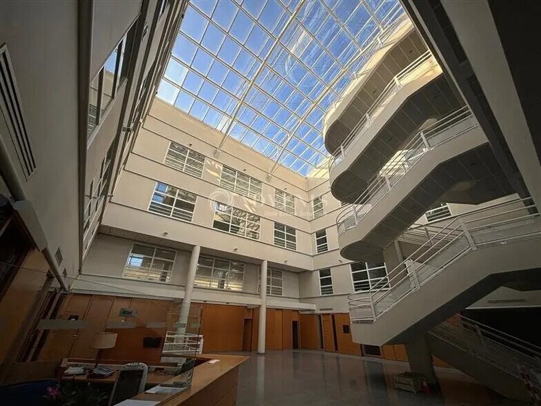 Office in Champigny-sur-Marne for lease - Building Photo - Image 3 of 10