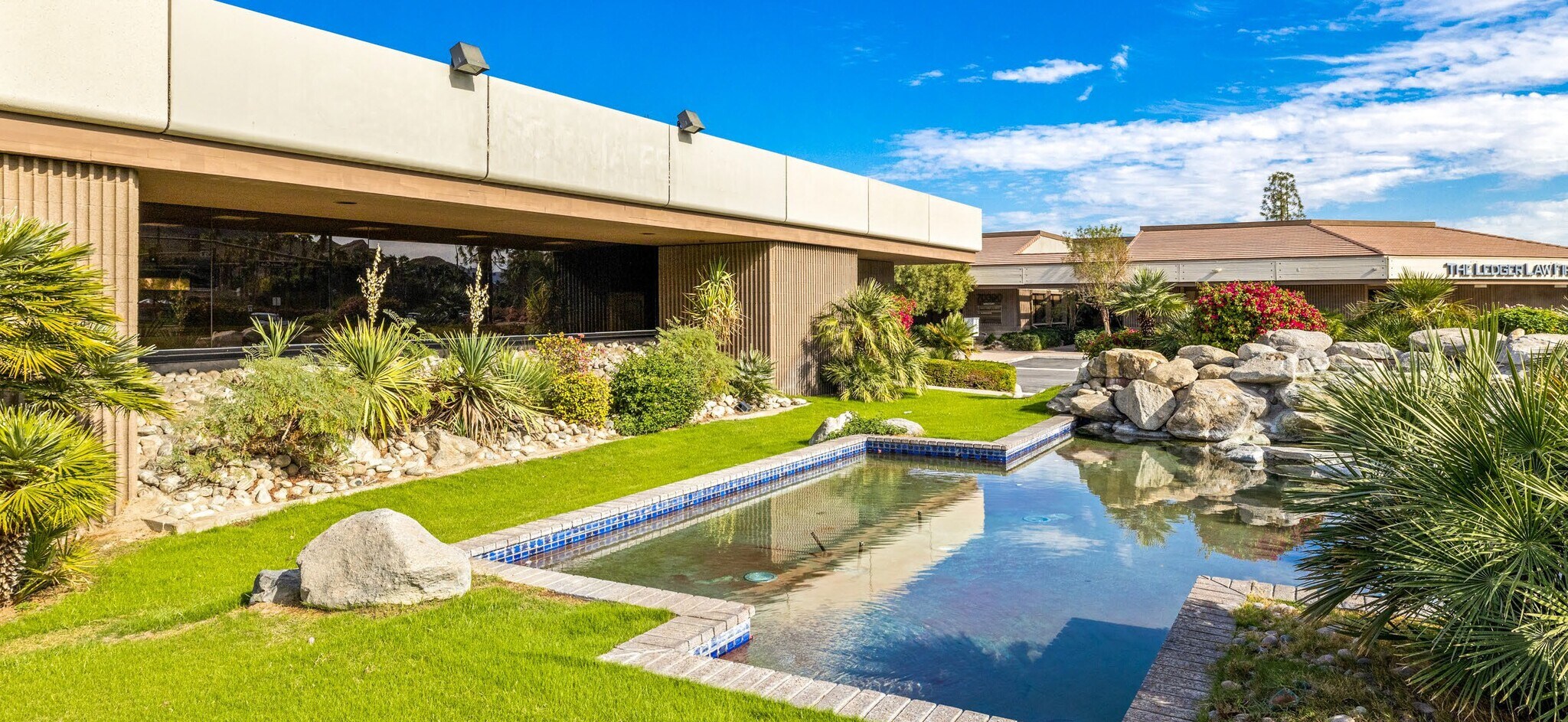 70380 Hwy 111, Rancho Mirage, CA for sale Primary Photo- Image 1 of 1