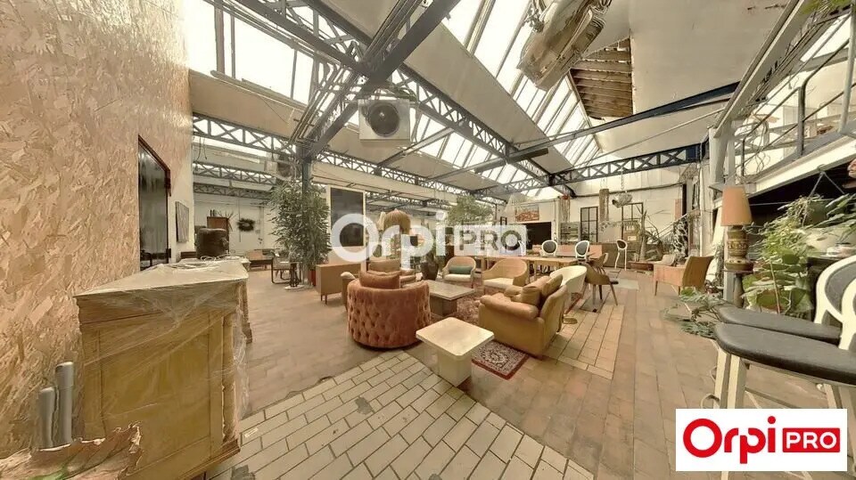 Industrial in Tourcoing for lease - Interior Photo - Image 2 of 4