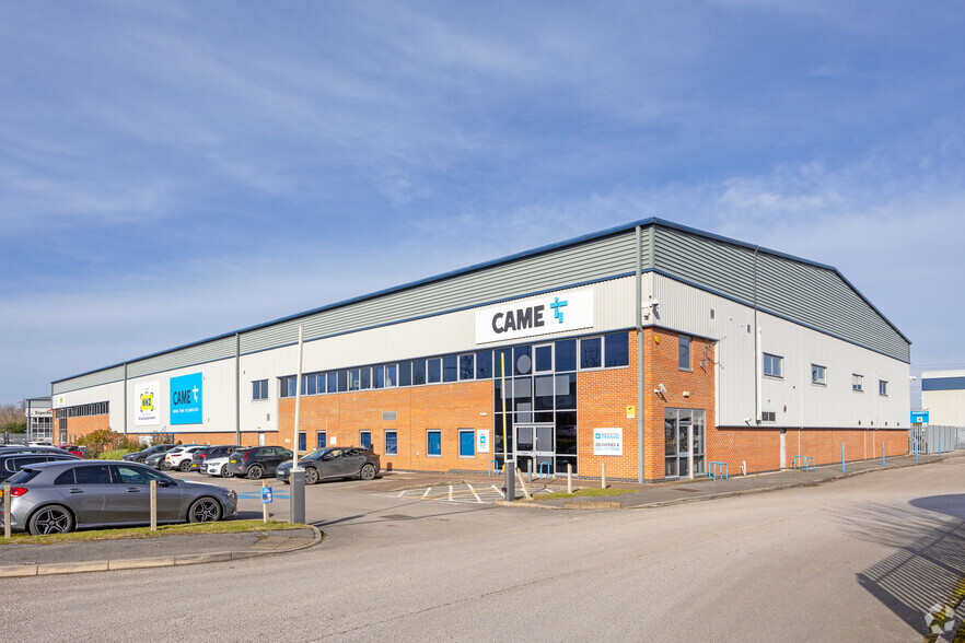 Sills Rd, Castle Donington for lease - Building Photo - Image 1 of 9