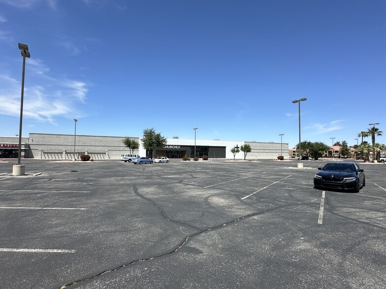 3720-3740 E Sunset Rd, Las Vegas, NV for lease - Building Photo - Image 2 of 4