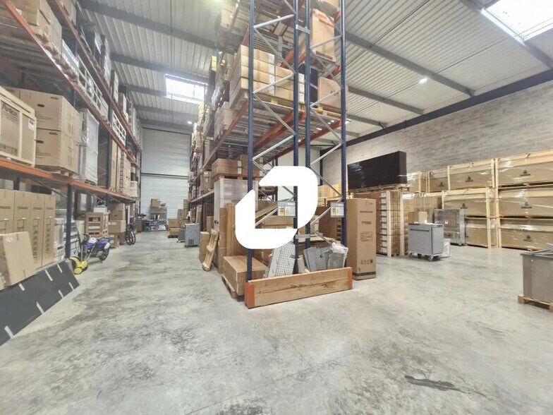 Flex in Bailly-Romainvilliers for lease - Interior Photo - Image 2 of 8