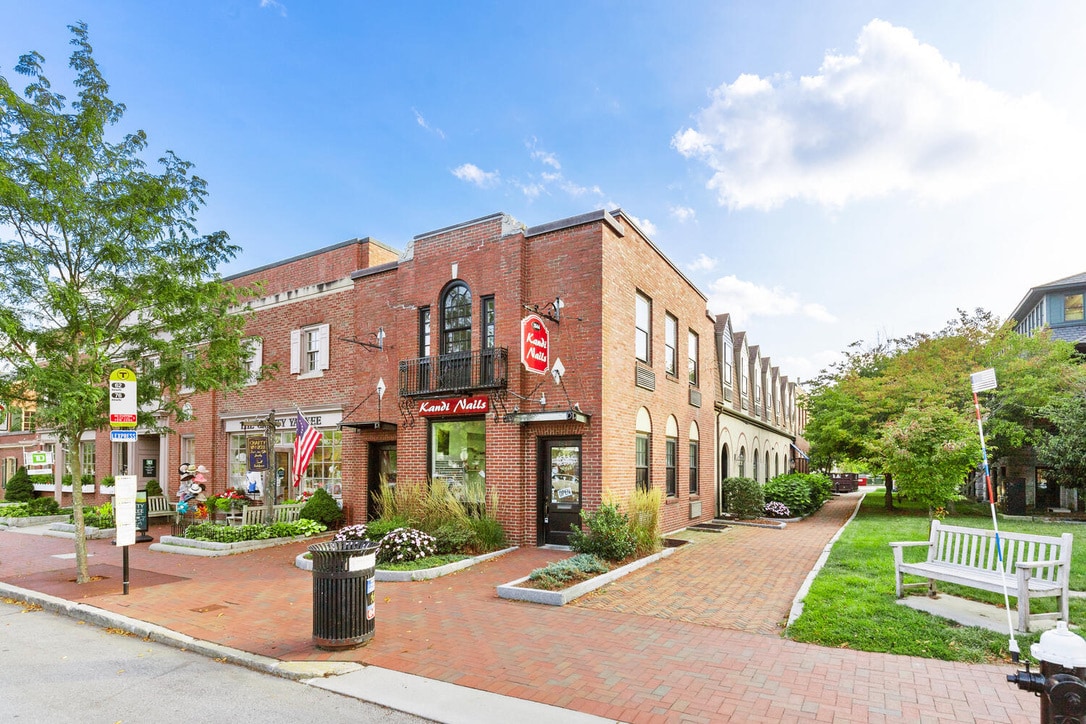 1842-1844 Massachusetts Ave, Lexington, MA for lease Interior Photo- Image 1 of 10