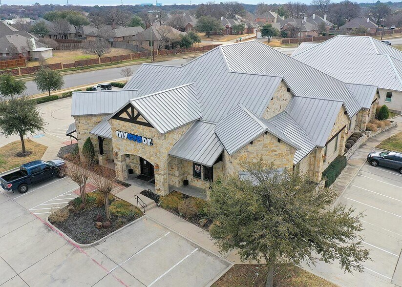 751 Mid Cities Blvd, Hurst, TX 76054