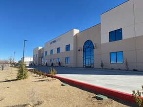 200 Grand Cypress Ave, Palmdale, CA for lease Building Photo- Image 1 of 9