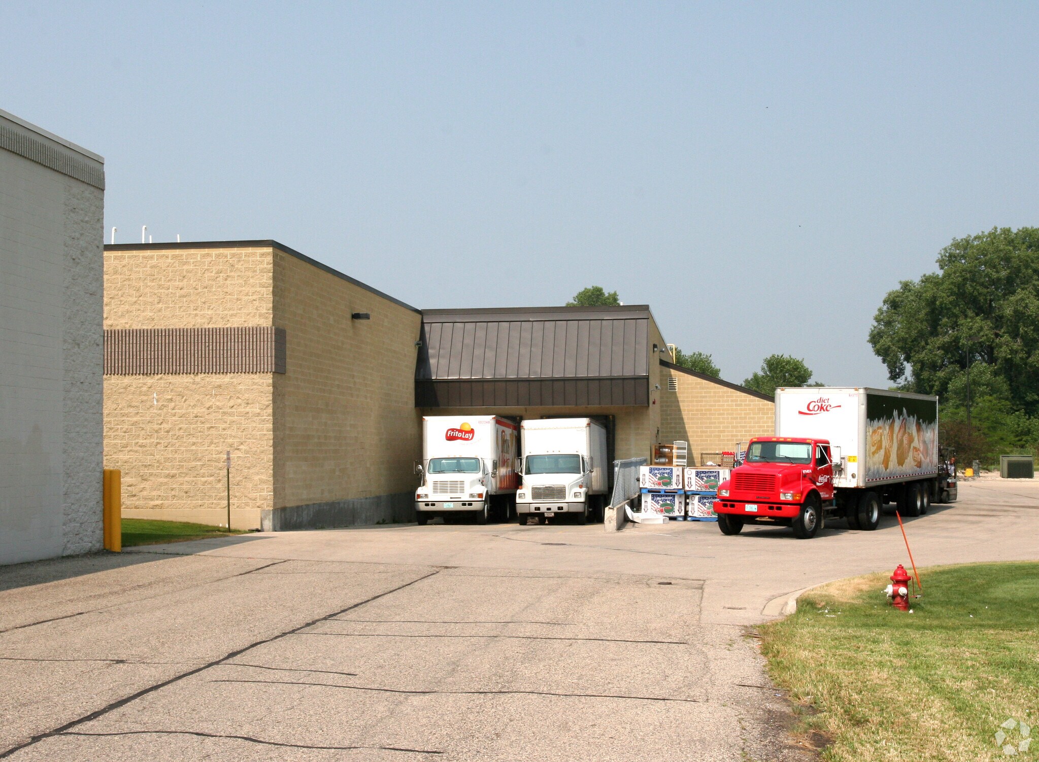 2502 Shopko Dr, Madison, WI 53704 Copps Food Center