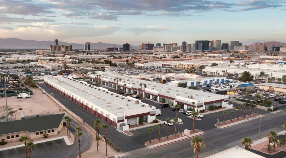 4710 W Dewey Dr, Las Vegas, NV for lease - Building Photo - Image 2 of 5
