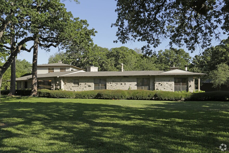 1501 W Randol Mill Rd, Arlington, TX for sale - Primary Photo - Image 1 of 1
