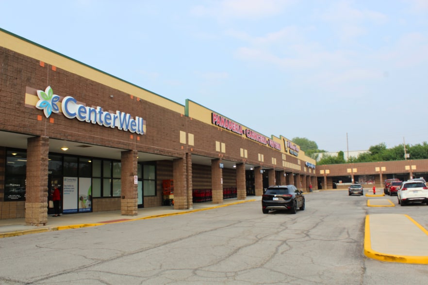 7523-7569 State Ave, Kansas City, KS for lease - Building Photo - Image 3 of 6