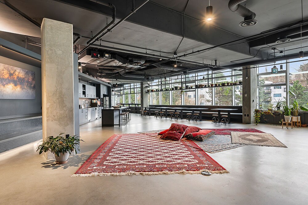 565 Great Northern Way, Vancouver, BC for lease Interior Photo- Image 1 of 8