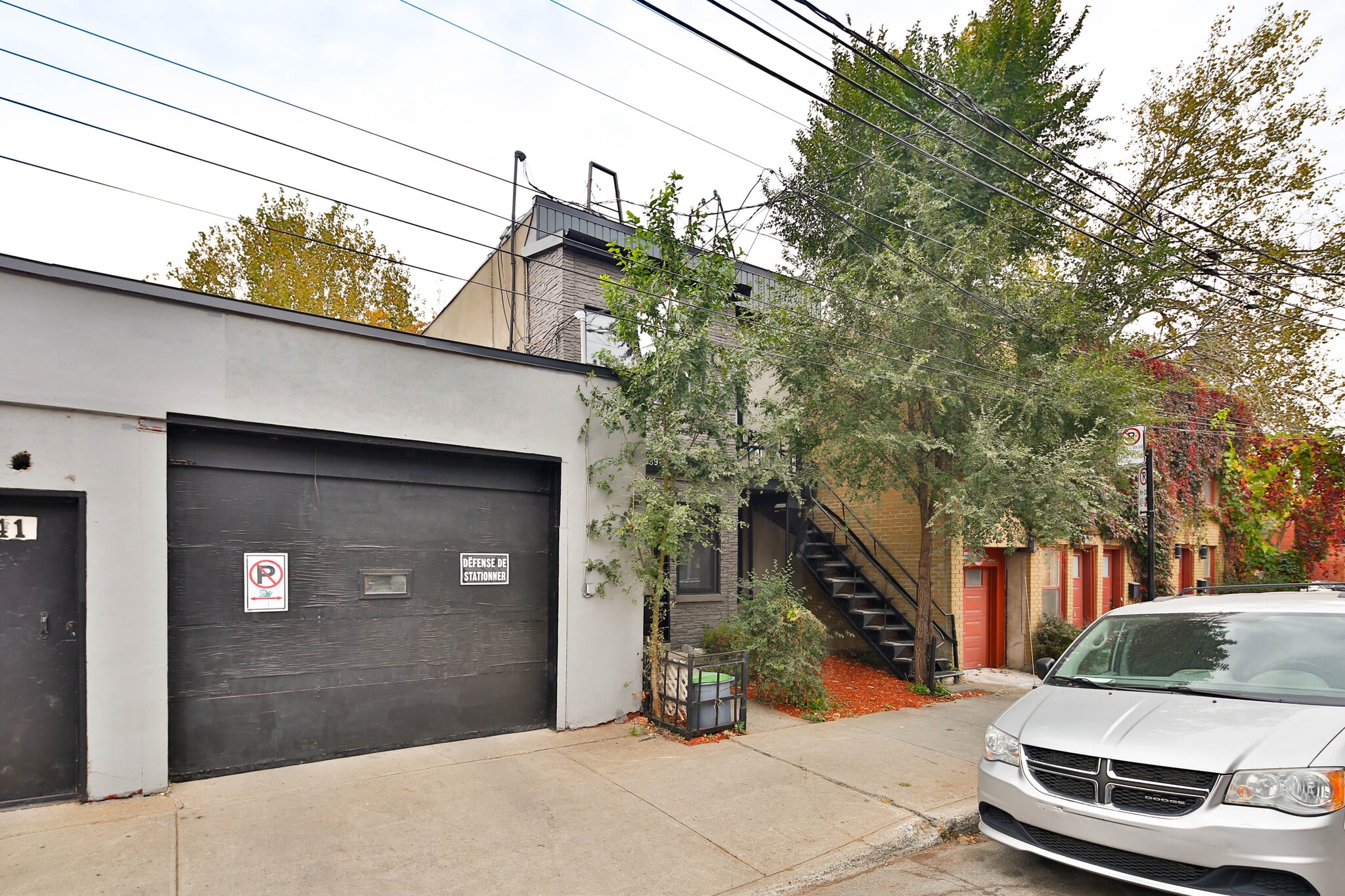 3941 Rue Sainte-Emilie, Montréal, QC for sale Primary Photo- Image 1 of 1