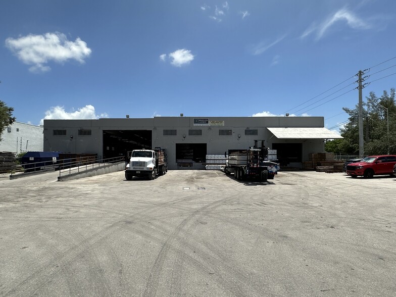 775 NW 71st St, Miami, FL for sale - Building Photo - Image 2 of 6