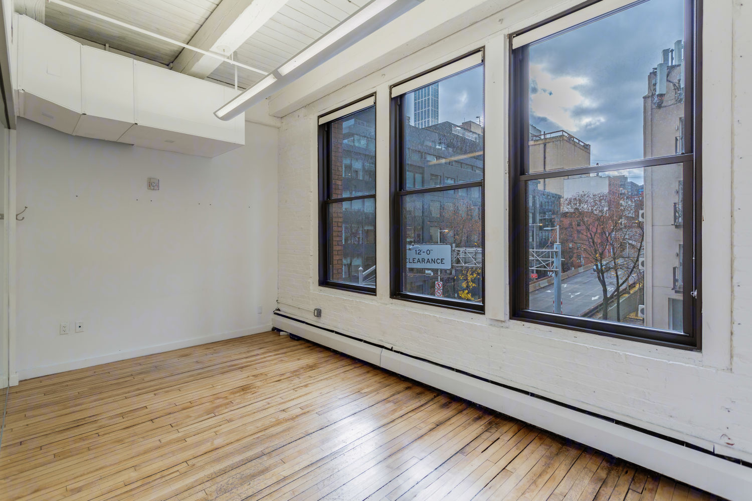 315 E 62nd St, New York, NY for lease Interior Photo- Image 1 of 5