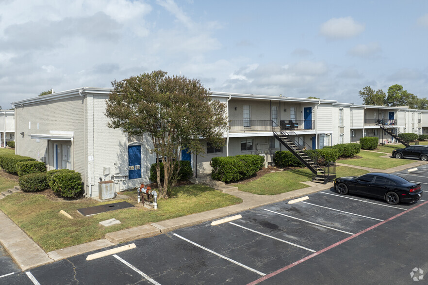 2500 E James St, Baytown, TX for sale - Primary Photo - Image 1 of 1